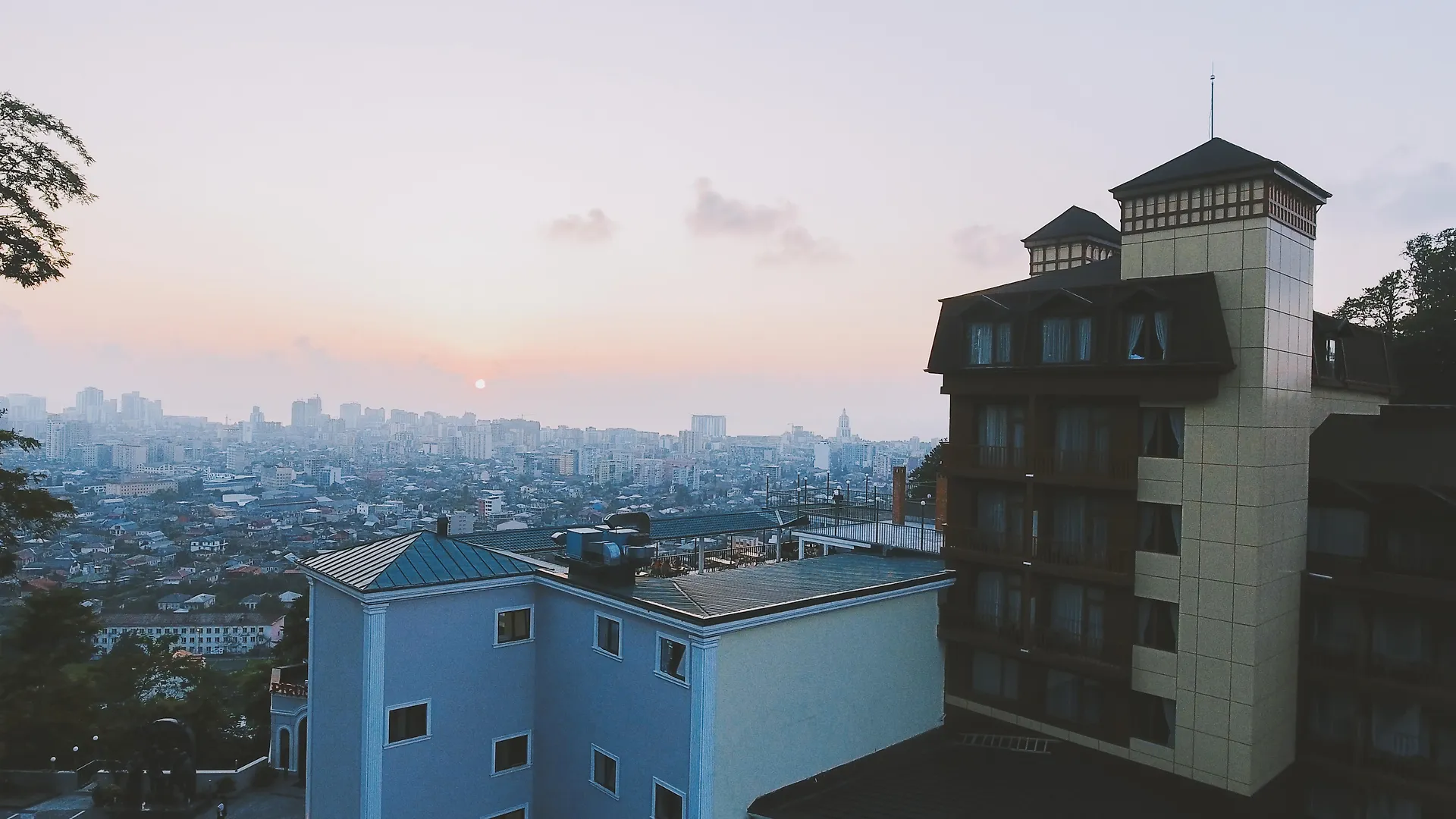 Sputnik Hotel باتومي